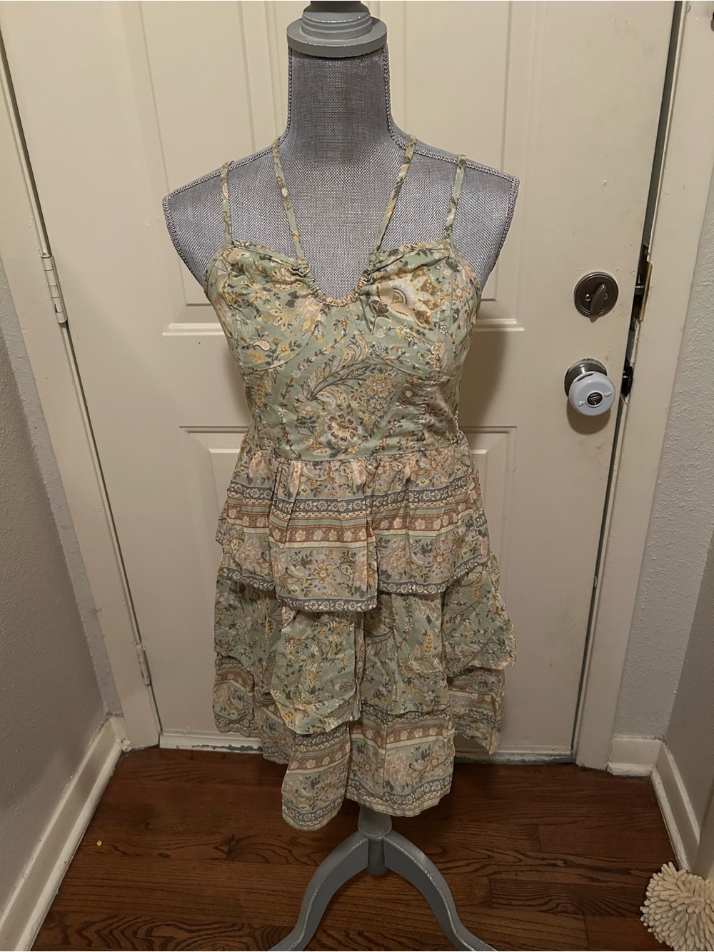 American Eagle Outfitters Sage Floral Tiered Mini Dress size medium